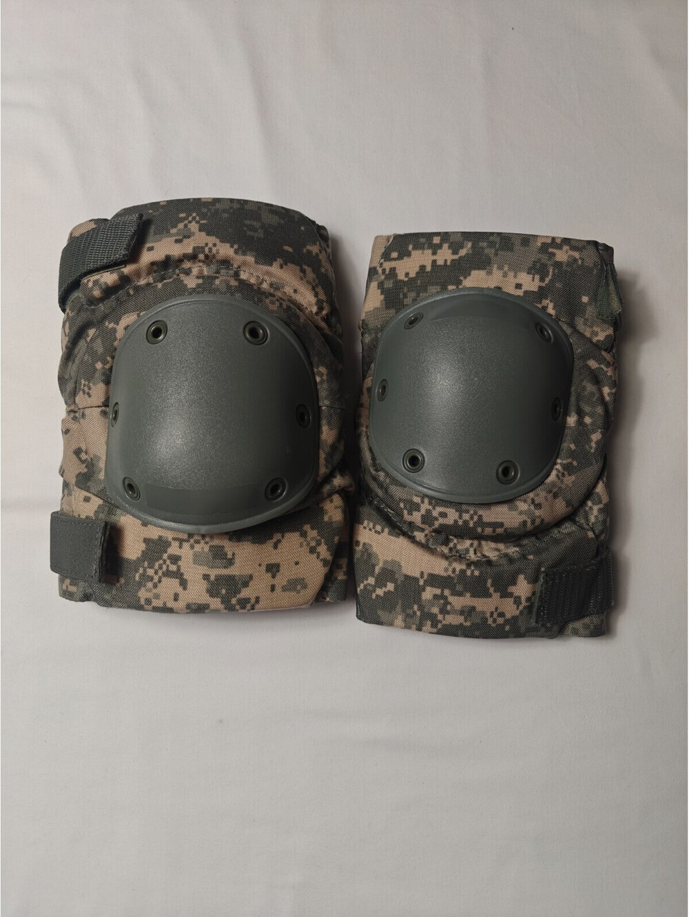 Large - US Army Knee Pad Set ACU UCP Pants Trousers Military Surplus Digital